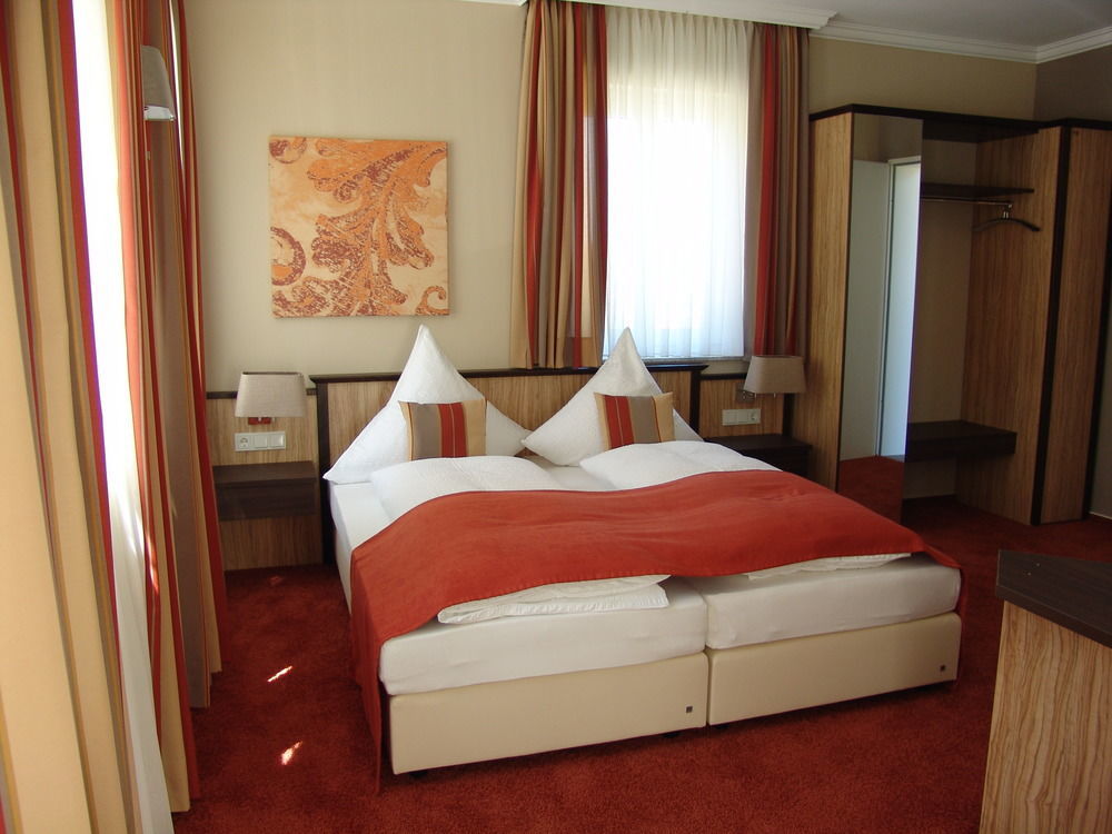 M13 Hotel Riol Luaran gambar